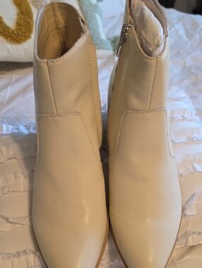 Dolce Vita Cream Pointed Ankle Booties with Side Zip